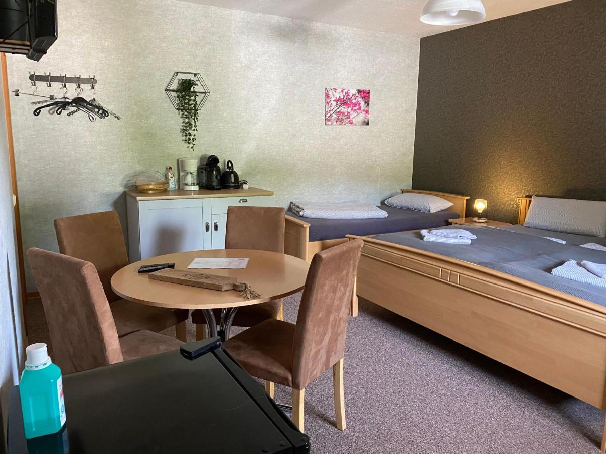 Rooms4Ring Privatzimmer Am Nurburgring Quiddelbach Экстерьер фото